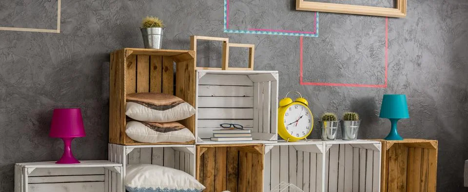 Boxes in a room Stock-Fotos