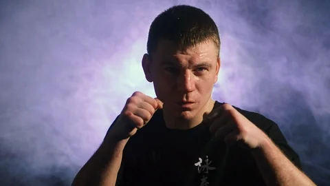 Boxing man ready to fight. Boxing, workout, muscle, strength, power Vídeo Stock 72457664