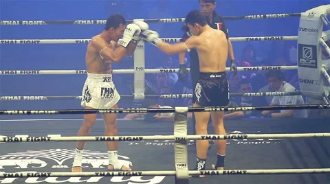 Boxing in Thailand Stockbeeldmateriaal 41072633