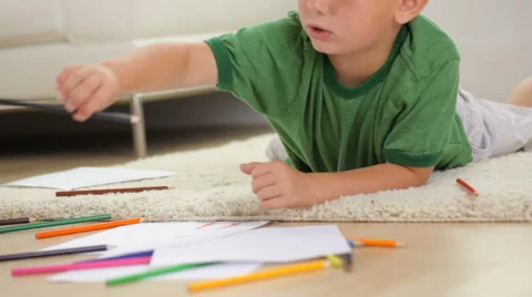 Boy coloring Stock-Footage 61670339