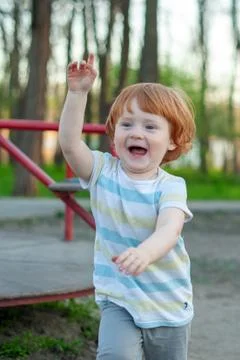 The boy plays Foto stock