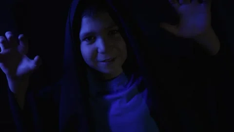 Boy plays the sorcerer, casts spells Видео 241419651