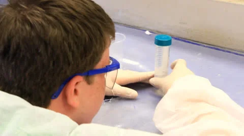 Boy at science lab class 스톡 동영상 25593912