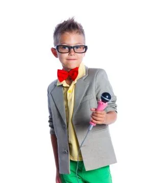 Boy singing with a microphone Foto stock