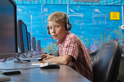 Boy Using Computer Foto stock