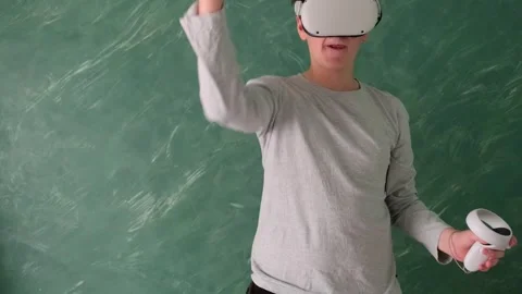 A boy in vr headset Stock Footage 252115641