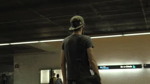 Boy waiting at the subway stop Stockbeeldmateriaal 125337670