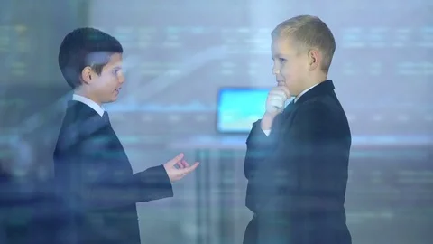 The boys handshake on the background of a virtual screen Vídeo Stock 76267503