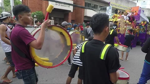 Boys Play Drums, festival Ati-AtihanBoys Play Drums, festival Ati-Atihan  