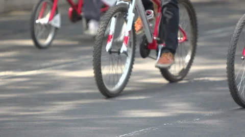 BPMX39-Mexico, few bikes pass laterally. Tripod, close up on legs, no faces. 스톡 동영상 47857524