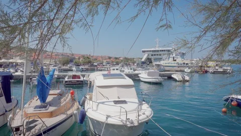 BRAC, CROATIA - AUGUST 10, 2018: Getting off the ferry Stock Footage 95286374