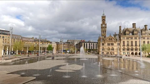 Bradford Centenary Square Mirror Pool Time Lapse Stock-Footage 273501690