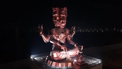 Brahma Statue night view of  holy time of mahakumbh 2025 , Prayagraj 库存影片 315337080