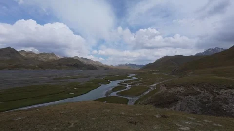 Braided river valley from a viewpoint, Naryn Region, Kyrgyzstan Видео 347242825