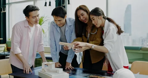 Brainstorming of small business people Structural Architect Design Presentation. Stock Footage 191532428