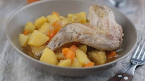 Braised rabbit with vegetables 스톡 동영상 76255783