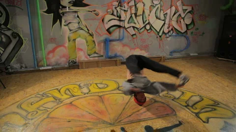 Brake Dancer head spinner Stock-Footage 4307112