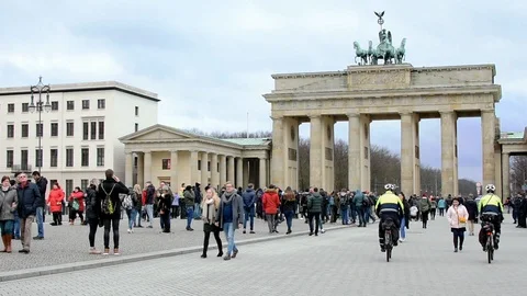 The Brandeburg Gate in Berlin. Video stock 101092161