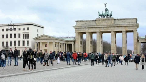 The Brandeburg Gate in Berlin. 스톡 동영상 101092244