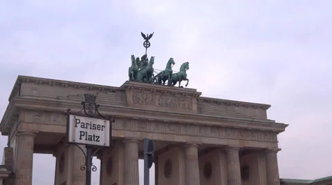 Brandenburg gate berlin Stock Footage 33309826