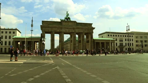 Brandenburg Gate Berlin Video stock 243807336