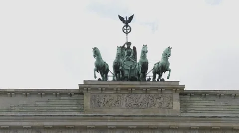 Brandenburg Gate in Berlin, Germany Vídeo Stock 46610360