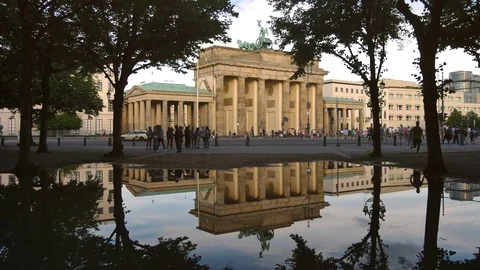 The Brandenburg Gate in Berlin, Germany. Stock Footage 79535956