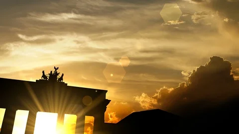 Brandenburg gate over sunset, 3d animation Video stock 106622804