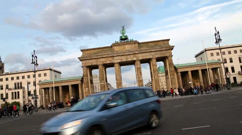 Brandenburger gate in berlin 스톡 동영상 37150528