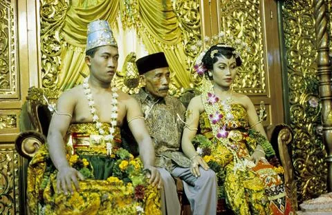  Brautpaar, Insel Java, Indonesien, Asien / Bride-pair, island Java, Indon... Fotos de archivo