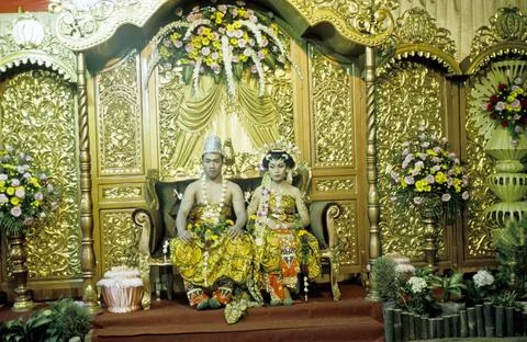  Brautpaar, Insel Java, Indonesien, Asien / Bride-pair, island Java, Indon... Stock-Fotos