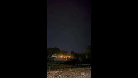 Brazil: Powerful lightning illuminates stormy sky over Apucarana, Brazil Stockbeeldmateriaal 344292270
