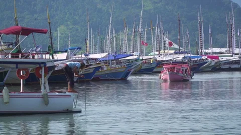 Brazil, State of Rio de Janeiro, Paraty - AUGUST, 2017: View of the port Vídeos de archivo 80407852