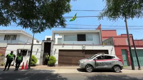 Brazil's security at Mexico's embassy in Lima does not affect asylum of former p Stock Footage 327675842