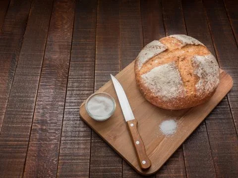 Bread and salt. Prepared according to the classic recipe in the oven. Foto stock