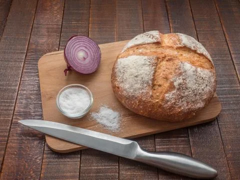 Bread and salt. Prepared according to the classic recipe in the oven. Foto stock