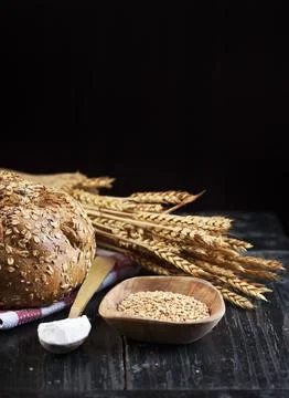 Bread and wheat Stock-Fotos