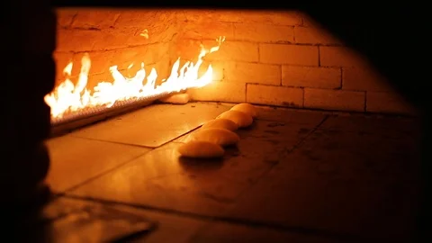 The bread is baked in the stove. Video stock 94467707