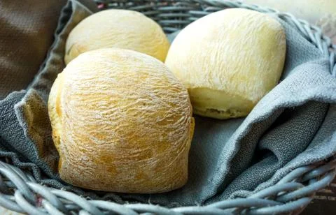 Bread in basket Foto stock