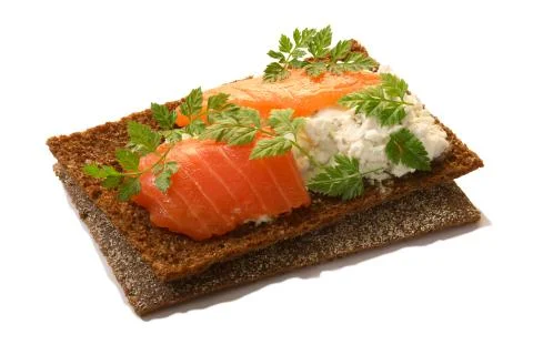 Bread crisp with salmon, soft cheese and chervil 스톡 사진