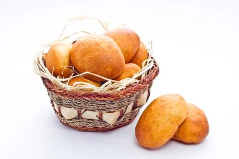 Bread pies in basket Foto stock