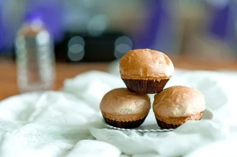 Bread is placed on the table in the morning of every day, ready to eat concep 스톡 사진