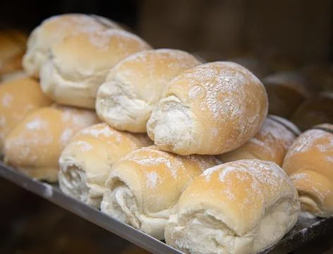 Bread in production inside the bakery Foto stock
