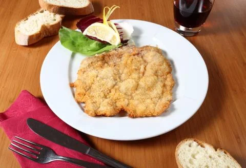 Breaded cutlet with vegetables Stock Photos