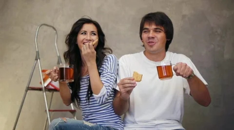 Break 库存影片 12292980