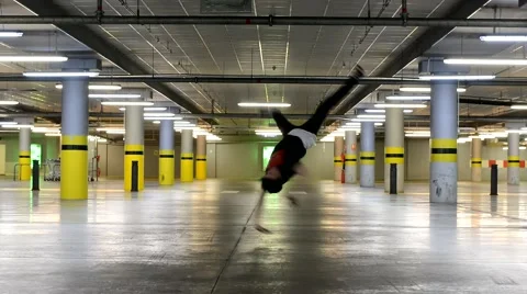 Breakdancer in the garage Video stock 58806018