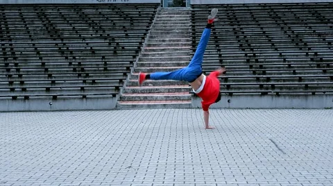 Breakdancer on the street 스톡 동영상 41751650
