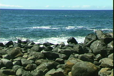 Breakers Stock-Footage 816602