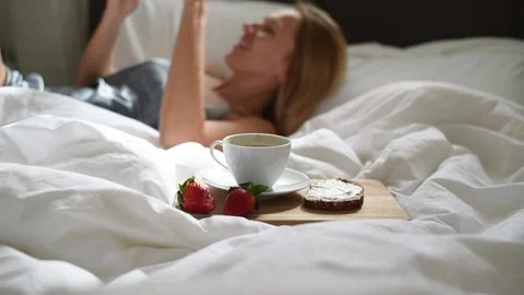 Breakfast in bed. Stock Footage 168514039