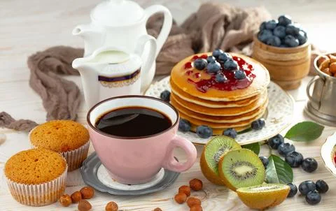 Breakfast composition in the kitchen Stock-Fotos